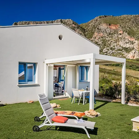 Holidays In Torre Bennistra Villa Scopello (Sicily)